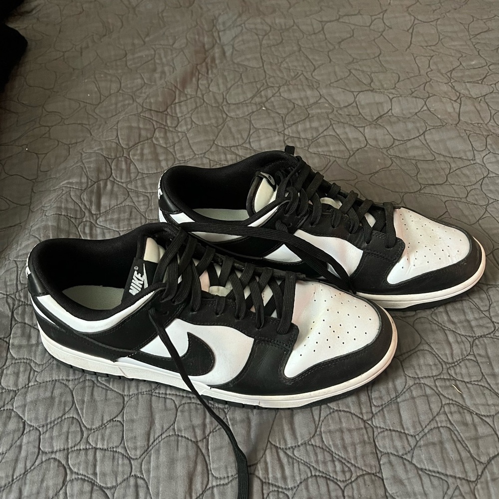 Nike Mens Dunk “Panda”